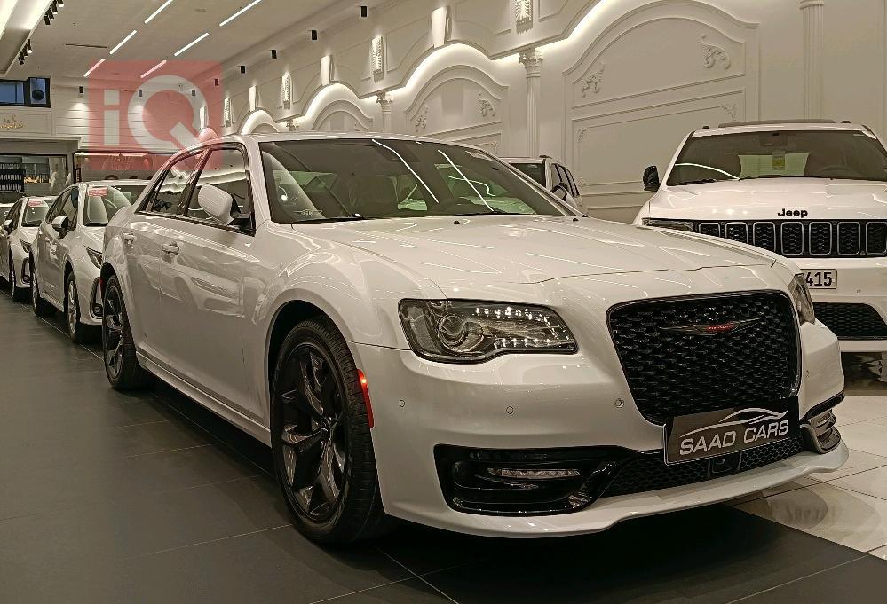 کرایسلەر 300